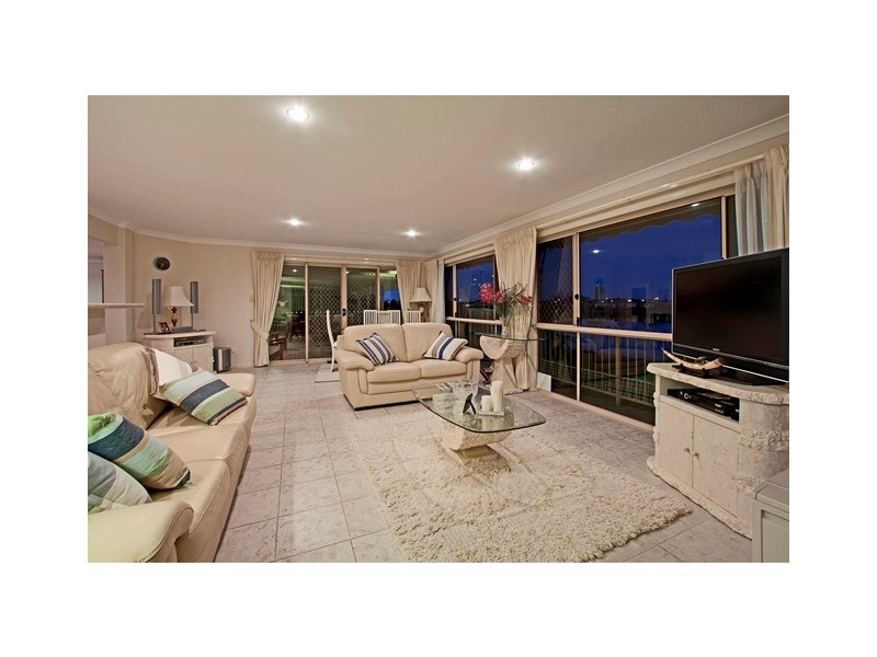 7 Liberty Pl, Banora Point NSW 2486