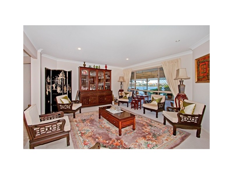 7 Liberty Pl, Banora Point NSW 2486
