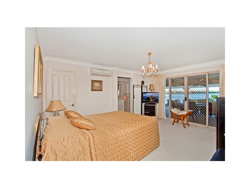 7 Liberty Pl, Banora Point NSW 2486