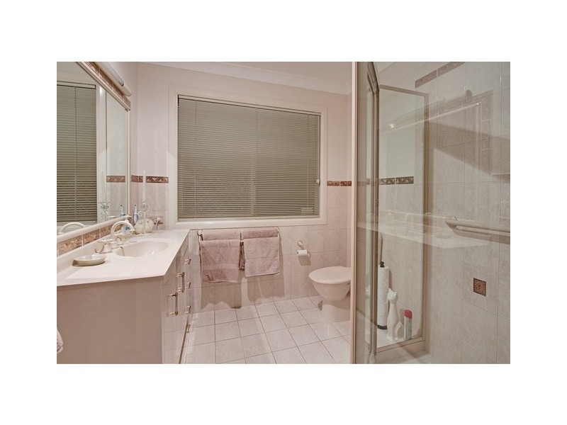 7 Liberty Pl, Banora Point NSW 2486