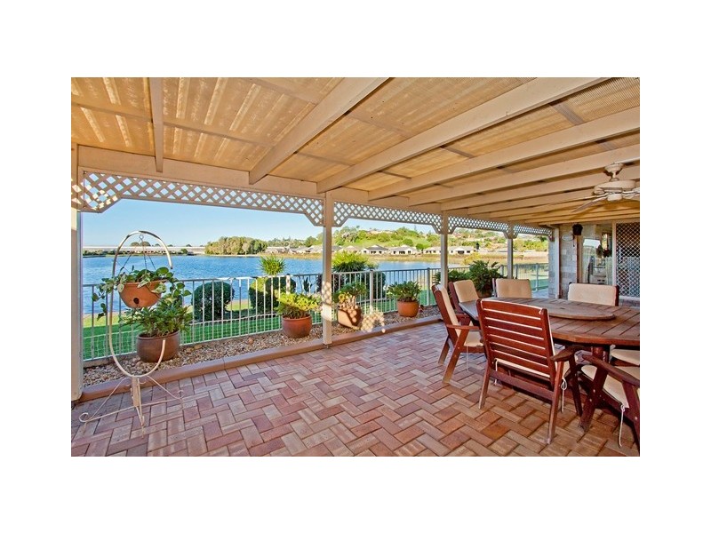 7 Liberty Pl, Banora Point NSW 2486