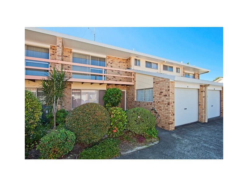 9 / 98 Keith Compton Dr, Tweed Heads NSW 2485