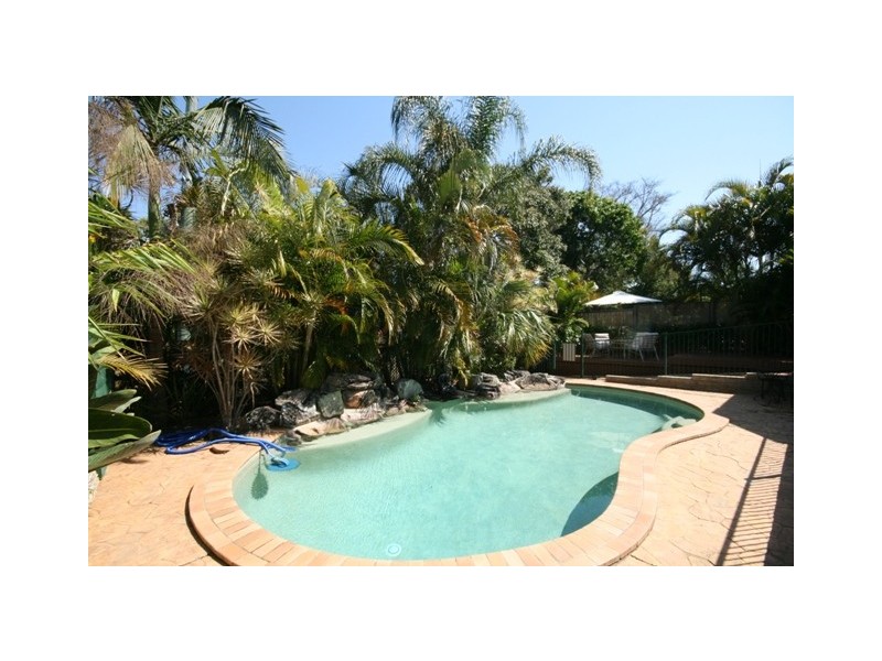 22 Bluegum Blvd, Banora Point NSW 2486