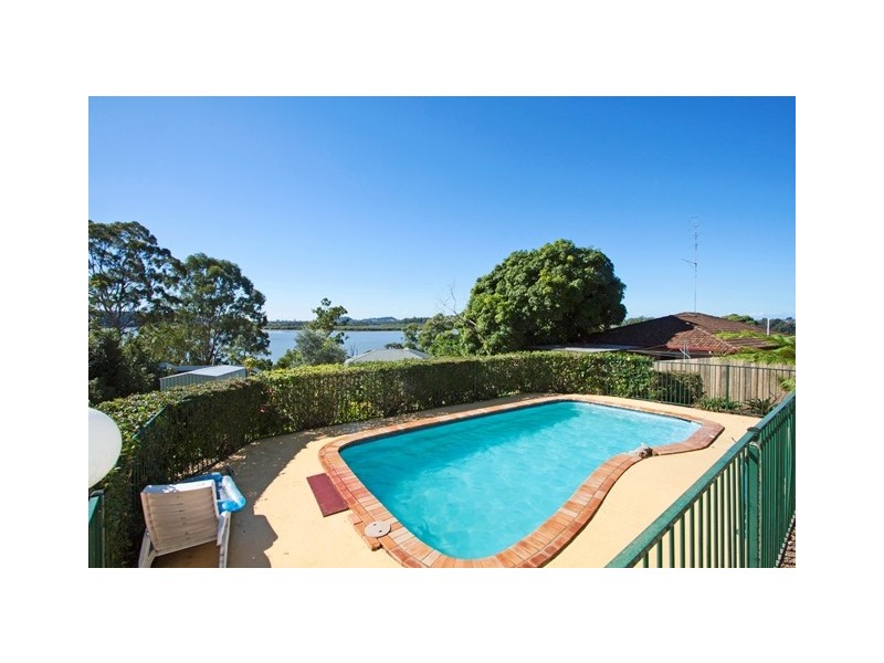 90 Lakeview Tce, Bilambil Heights NSW 2486