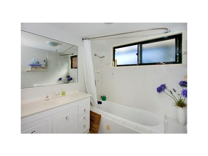 116 Peninsula Dr, Bilambil Heights NSW 2486