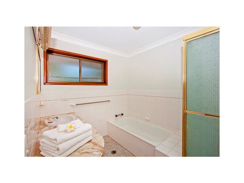 1/2 Red Bass Ave, Tweed Heads NSW 2485