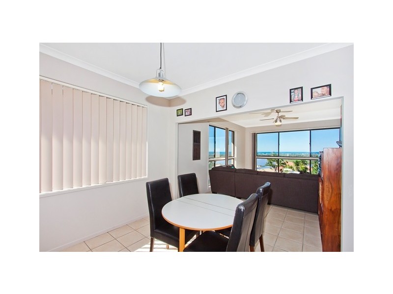 13 Blue Haze Cr, Banora Point NSW 2486