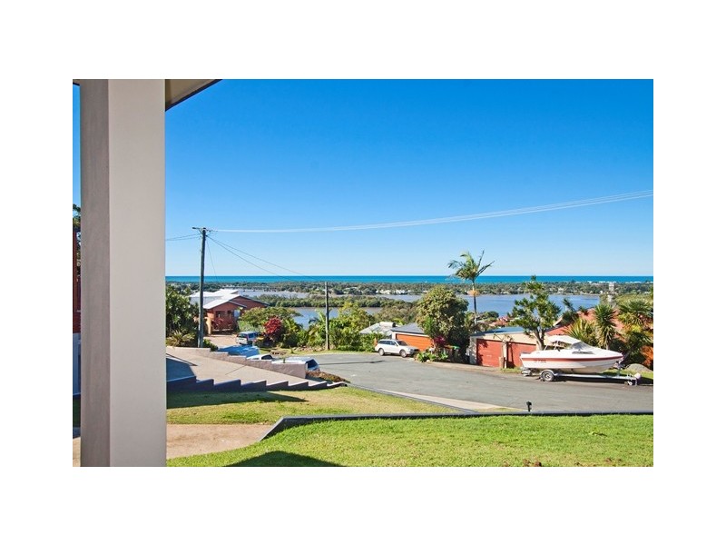 13 Blue Haze Cr, Banora Point NSW 2486