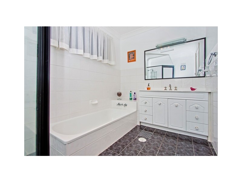 2 / 50 Elsie St, Banora Point NSW 2486