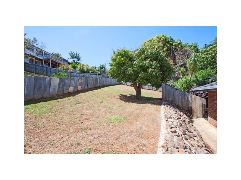 6 Toolona Ave, Banora Point NSW 2486