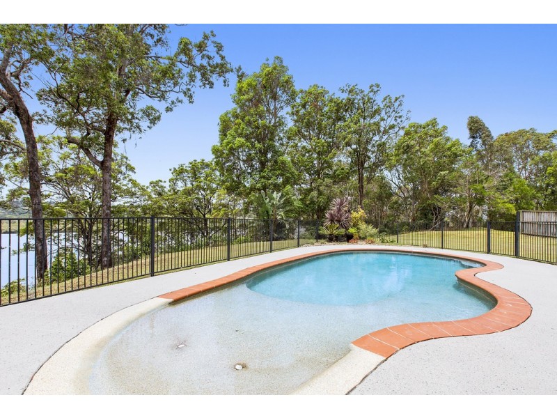 23 Daintree Close, Banora Point NSW 2486