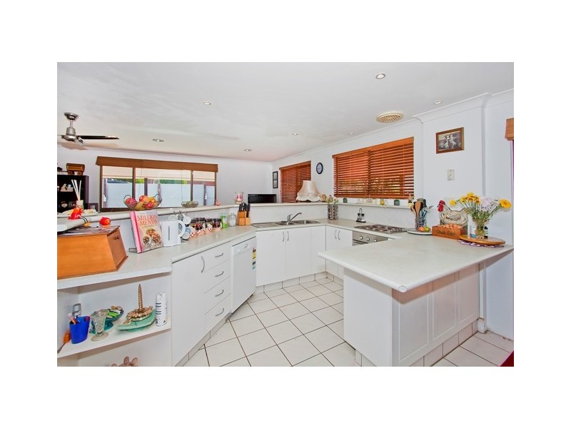 6 Yvonne Cr, Bilambil Heights NSW 2486