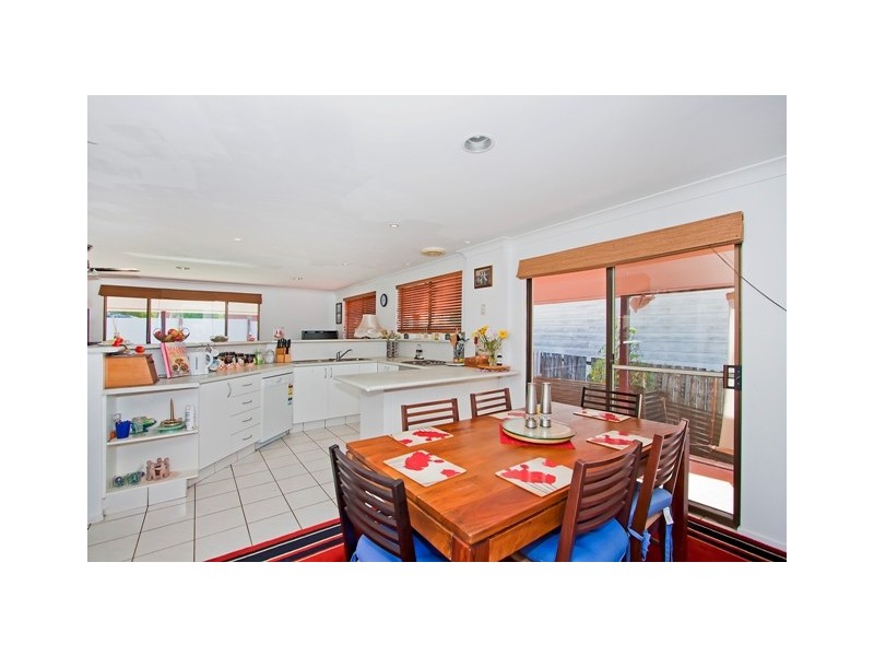 6 Yvonne Cr, Bilambil Heights NSW 2486