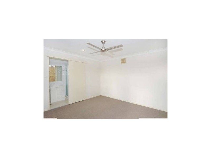 10 Cominan Ave, Banora Point NSW 2486