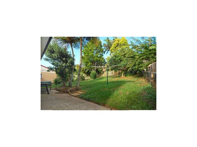 10 Cominan Ave, Banora Point NSW 2486