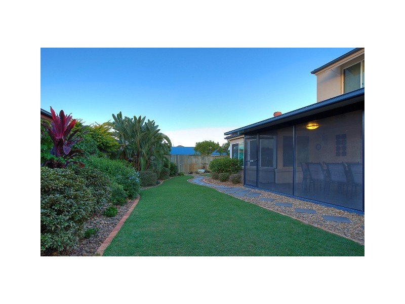 1 New Farm Pl, Banora Point NSW 2486
