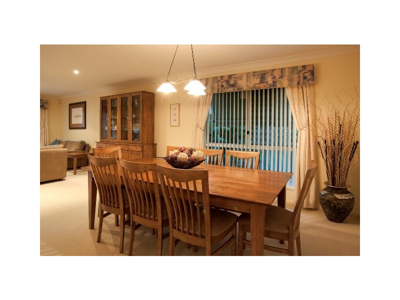 1 New Farm Pl, Banora Point NSW 2486