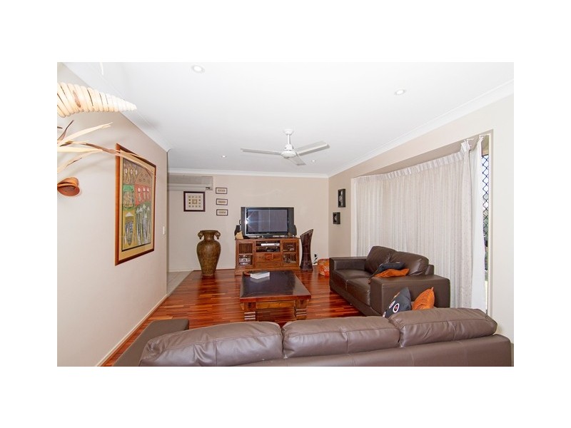 1 / 10 Chardonnay Cres, Tweed Heads South NSW 2486
