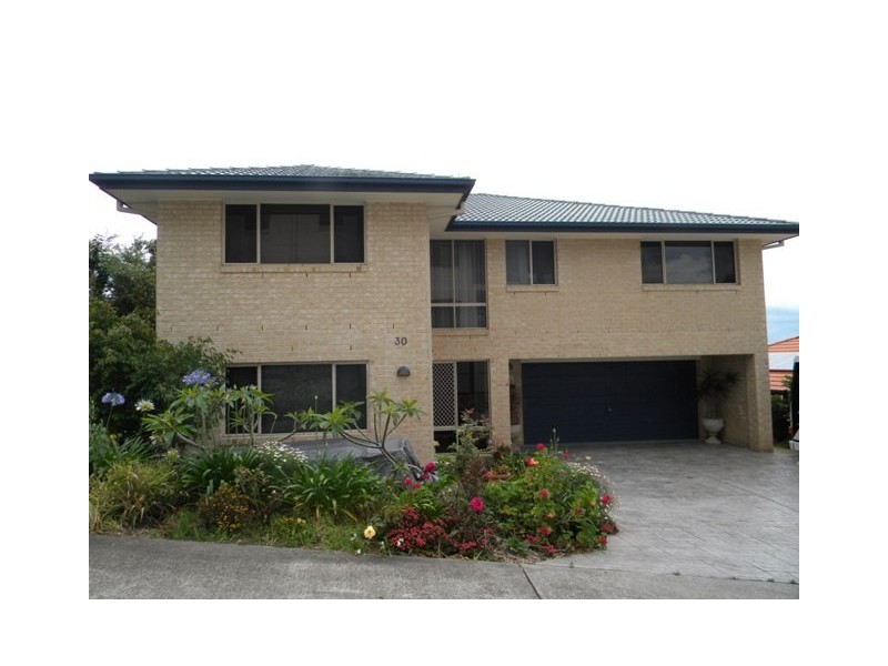 30 Bione Ave, Banora Point NSW 2486