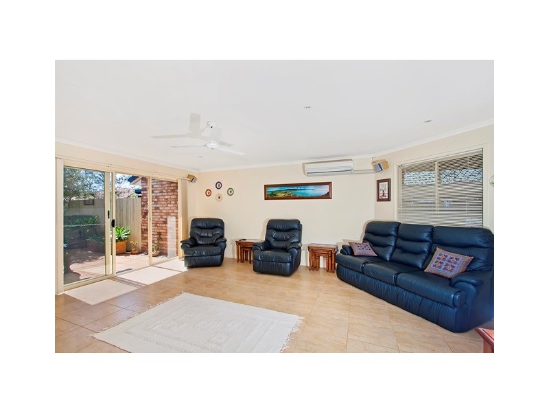 2 / 33 Foxhill Pl, Banora Point NSW 2486