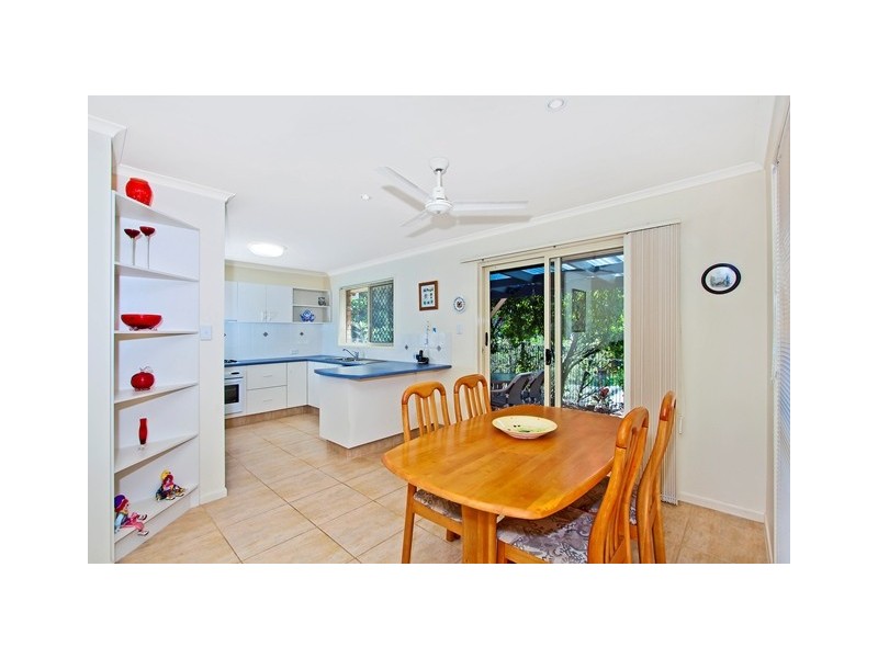 2 / 33 Foxhill Pl, Banora Point NSW 2486