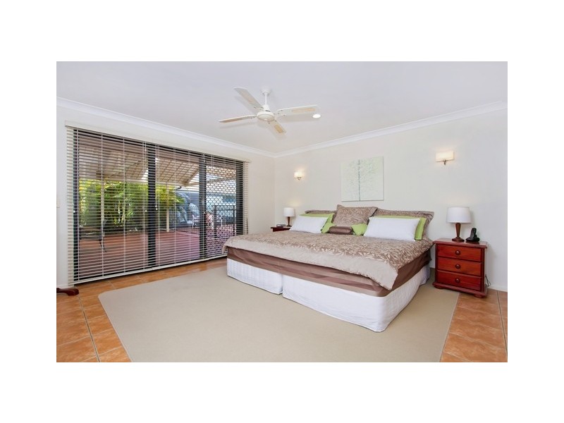 5 Birkdale Court, Banora Point NSW 2486