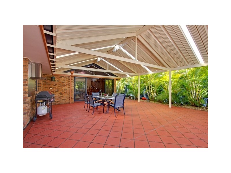 5 Birkdale Court, Banora Point NSW 2486