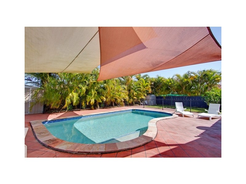 5 Birkdale Court, Banora Point NSW 2486