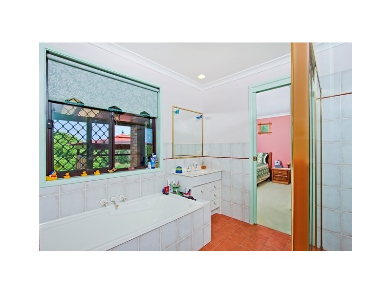 92 Ash Dr, Banora Point NSW 2486