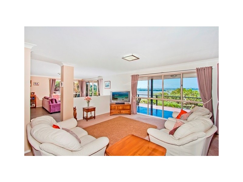 4 Lake Tahoe Dr, Bilambil Heights NSW 2486