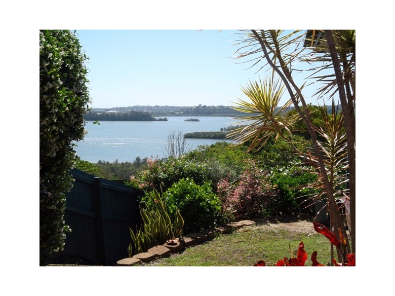 4 Lake Tahoe Dr, Bilambil Heights NSW 2486