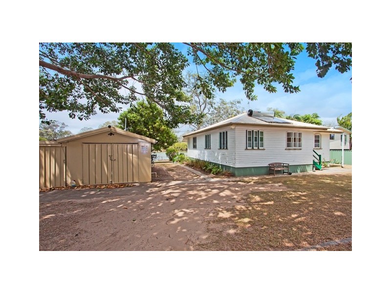 4 Guineas Creek Road, Currumbin Waters QLD 4223