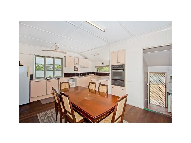 4 Guineas Creek Road, Currumbin Waters QLD 4223