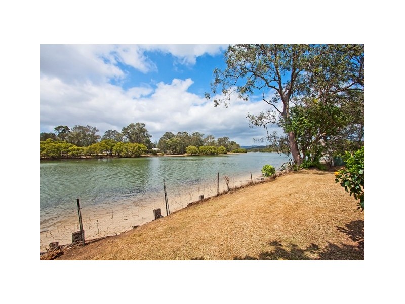 4 Guineas Creek Road, Currumbin Waters QLD 4223