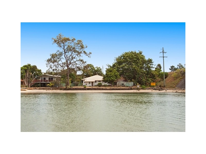 4 Guineas Creek Road, Currumbin Waters QLD 4223