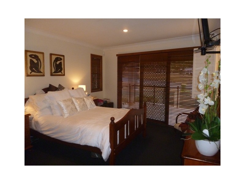 36 Tweed St, Coolangatta QLD 4225