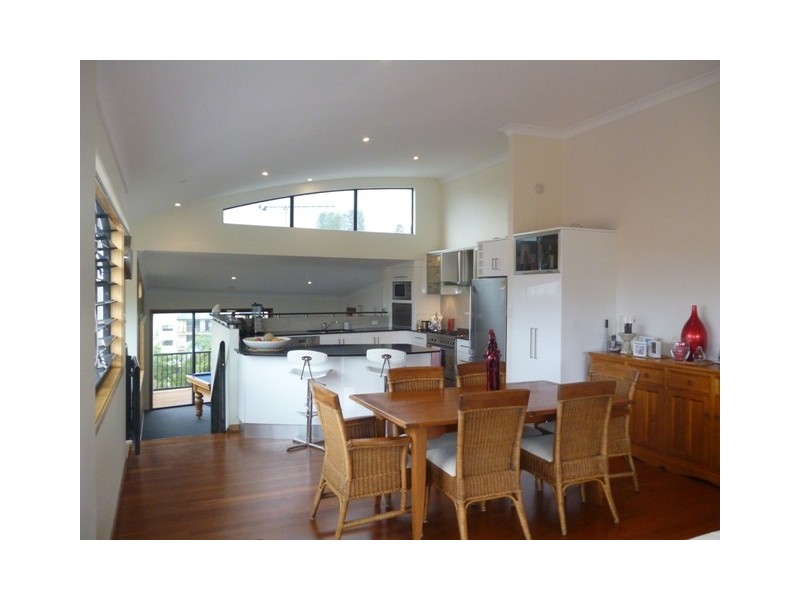 36 Tweed St, Coolangatta QLD 4225