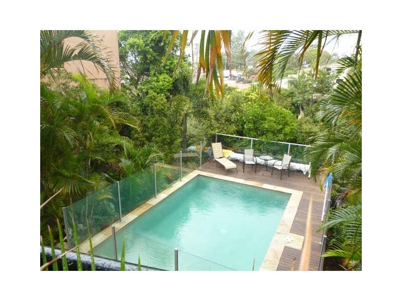 36 Tweed St, Coolangatta QLD 4225