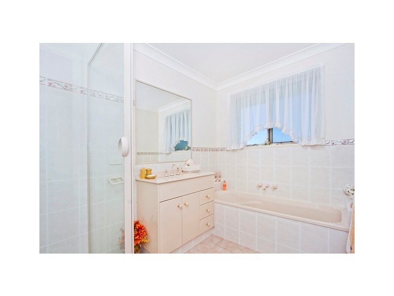 61 Franklin St, Banora Point NSW 2486