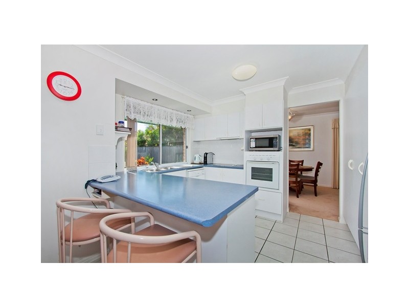 2 Kakadu Ct, Banora Point NSW 2486