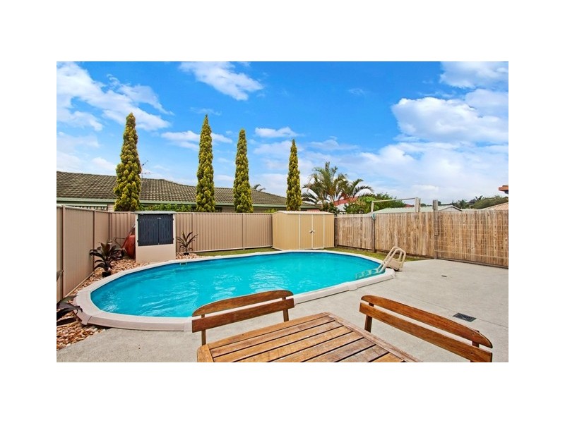 2 / 4 Covent Gardens Way, Banora Point NSW 2486