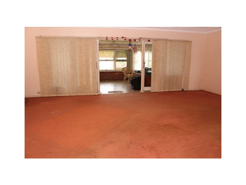 23 Oyster Point Rd, Banora Point NSW 2486