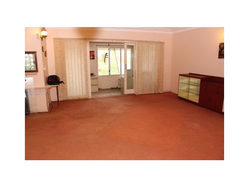 23 Oyster Point Rd, Banora Point NSW 2486