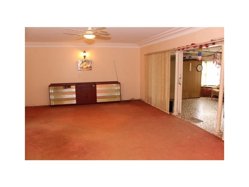 23 Oyster Point Rd, Banora Point NSW 2486