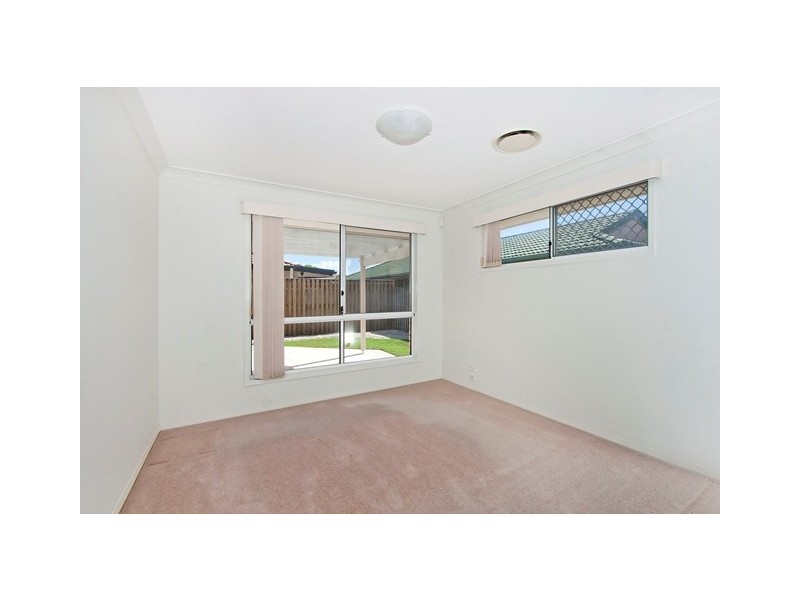 60 Winders Pl, Banora Point NSW 2486