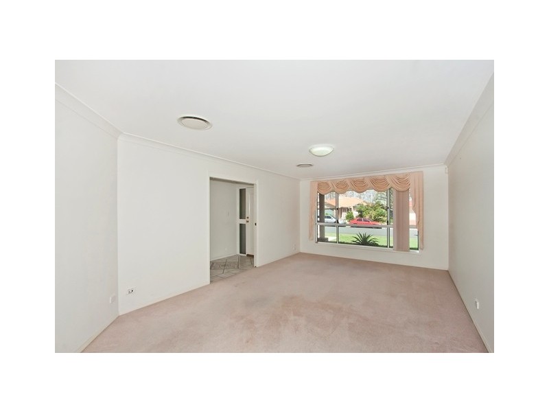 60 Winders Pl, Banora Point NSW 2486