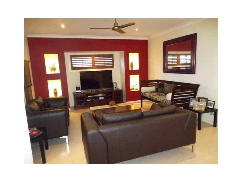 44 Kintyre Cres, Banora Point NSW 2486