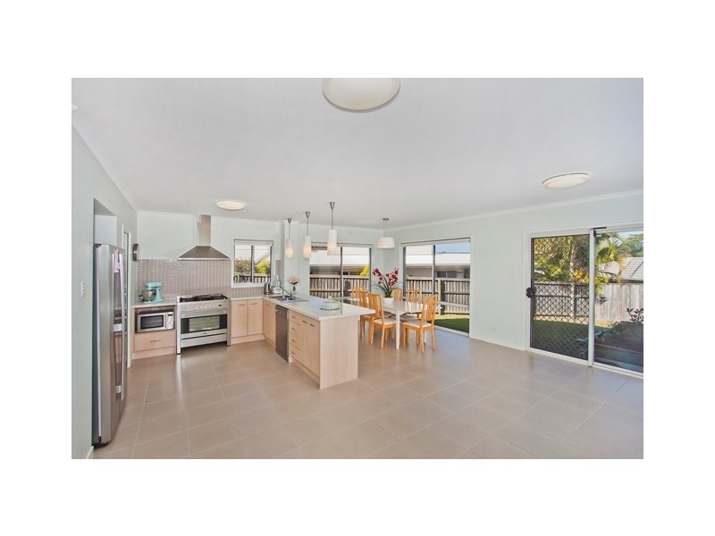 110 Botanical Cct, Banora Point NSW 2486