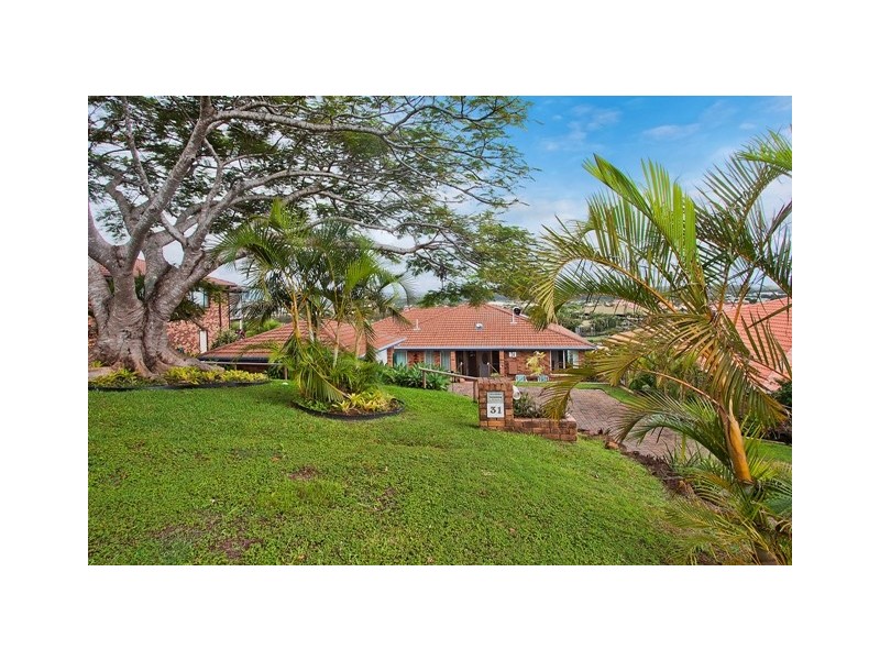 31 Castlecrag Ave, Banora Point NSW 2486