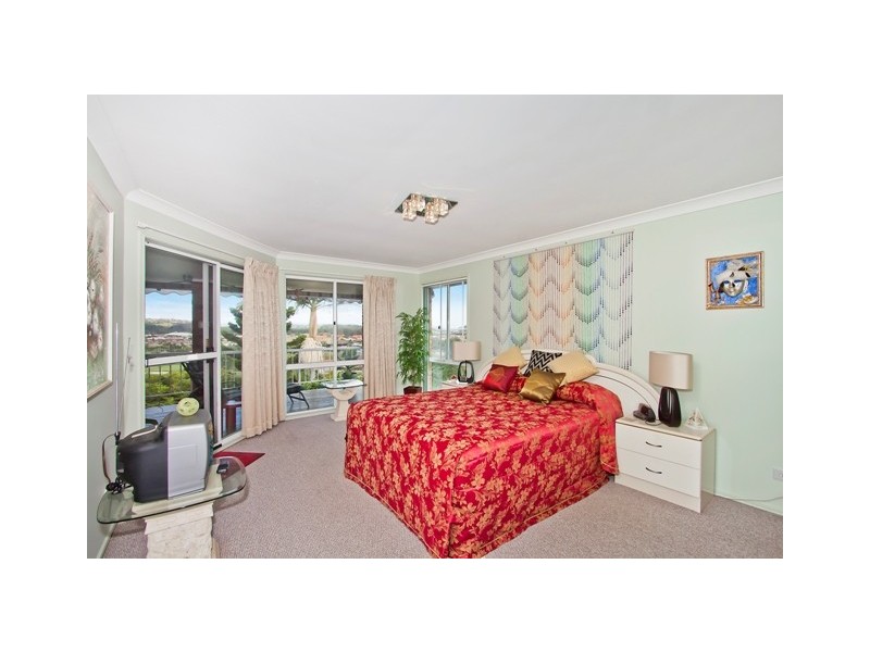 31 Castlecrag Ave, Banora Point NSW 2486